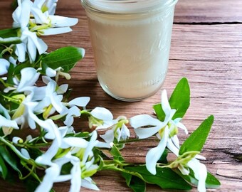 Honeysuckle & Jasmine Soy Wood Wick Candle // Spring Summer Candle // Floral // Vegan