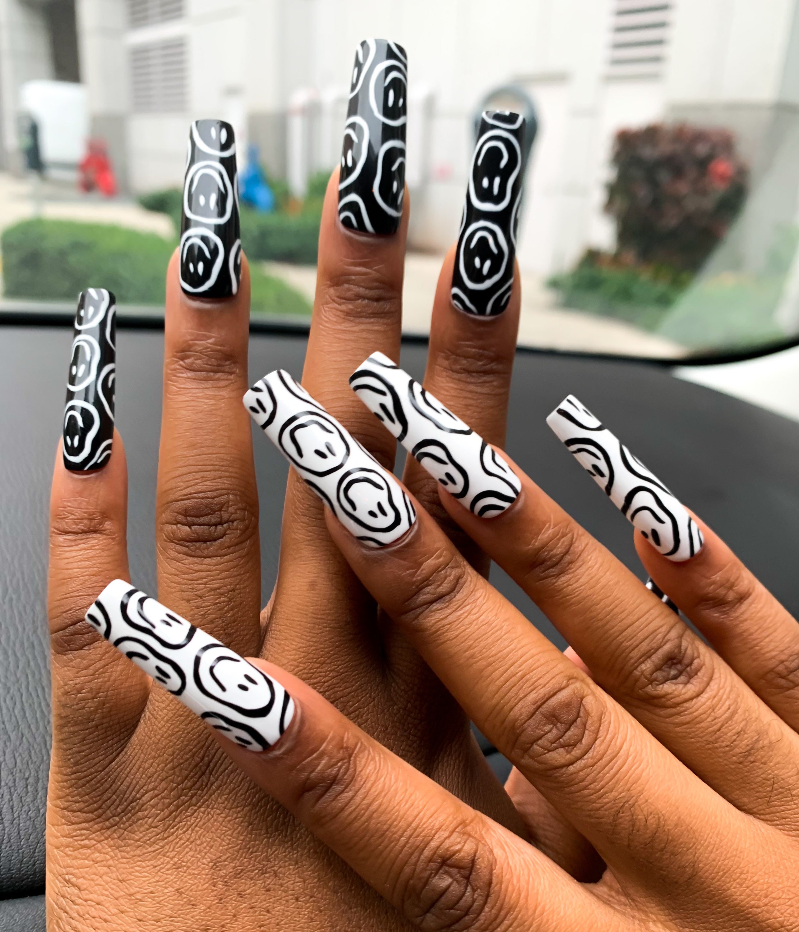 Trippy Smiley Face Press On Nails Etsy