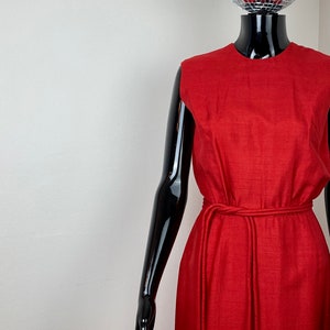Red 1950s Cocktail Dress image 2