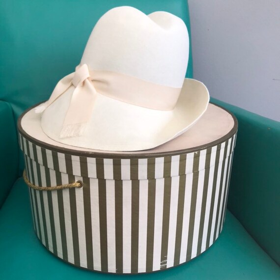 1960s Rare Vintage Hubert de Givenchy Ivory Hat in
