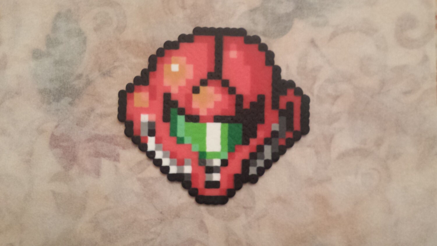Metroid perler bead art keychain Samus Aran gamer gifts brooch or magnet Metroid Larva pin pixel art