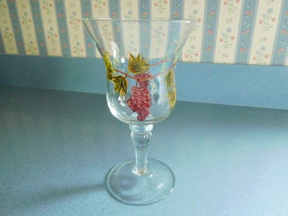 Vintage Hand Painted Flared Wide Mouth Wine Glass 16 Ounce