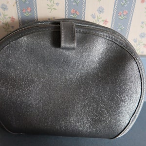 Vintage Avon Makeup Travel Bag In Silver With Clear-View Window To Easily See Contents Inside With Zipper Closure In Great Vintage Condition