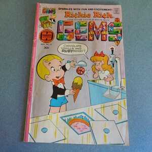 Vintage 1976 Richie Rich GEMS Comic Book No. 14 Nov.