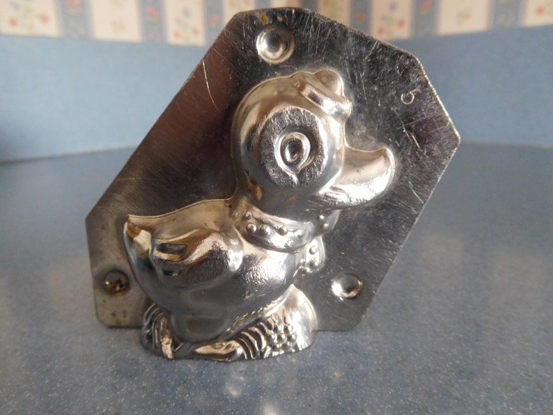Duck Wearing Bow at Neck and Small Hat by Horlein #26335 Vintage Metal Candy Mold