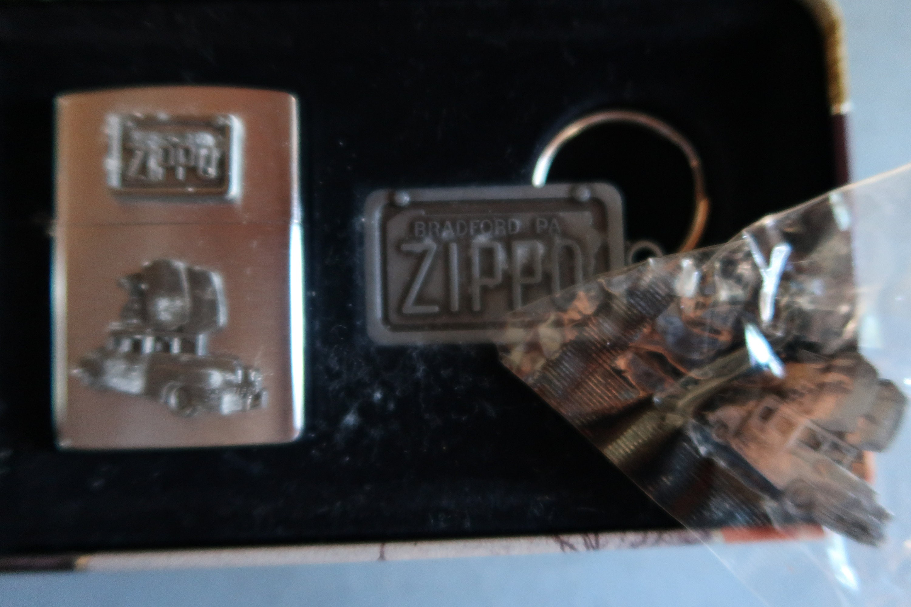 Vintage 1998 Zippo Collectible Set: Lighter, Keychain & Pin - Etsy