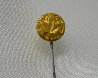 old tie pin, oak leaf