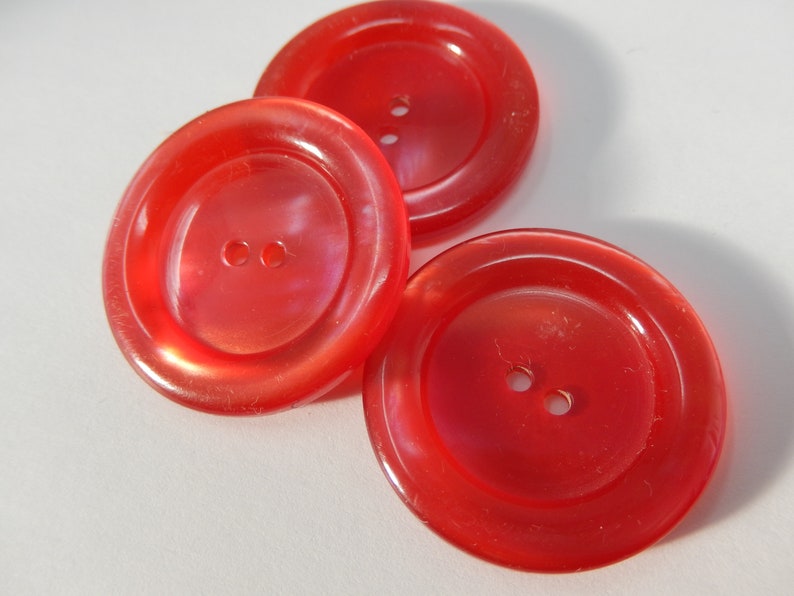 vintage Three pink buttons diameter 3.3 cm