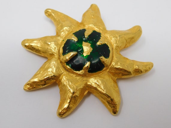 vintage bronze star brooch