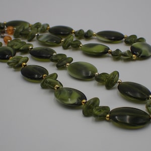 vintage pearl necklace