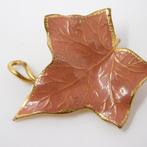 Broche ,pince vintage feuille émaillé