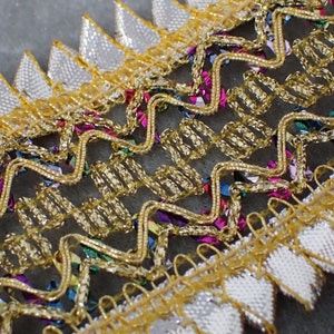 broderie ,tissus,ruban ,réalisation vintage