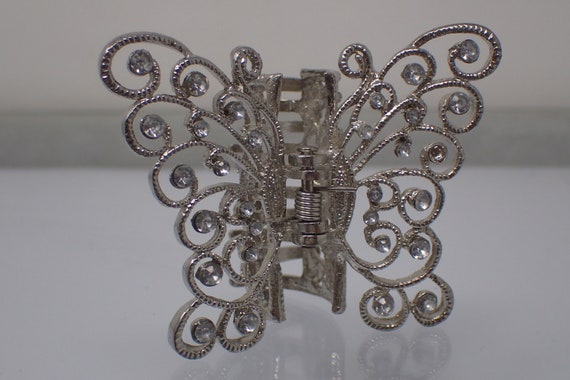 butterfly hair clip