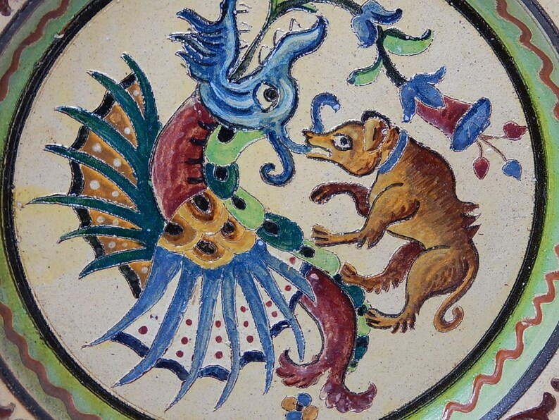 27 cm Large dish with zoomorphic decor Italian ceramic diameter