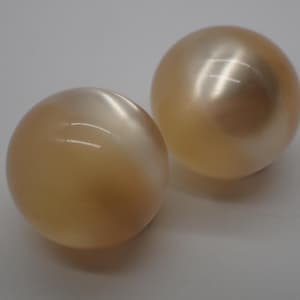 pair of vintage buttons, mother-of-pearl effect