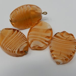 Quattro perle di vetro, 2,6 x 1,8 cm spedizione gratuita