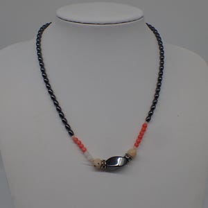 vintage obsidian pearl necklace