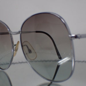 vintage sunglasses image 2