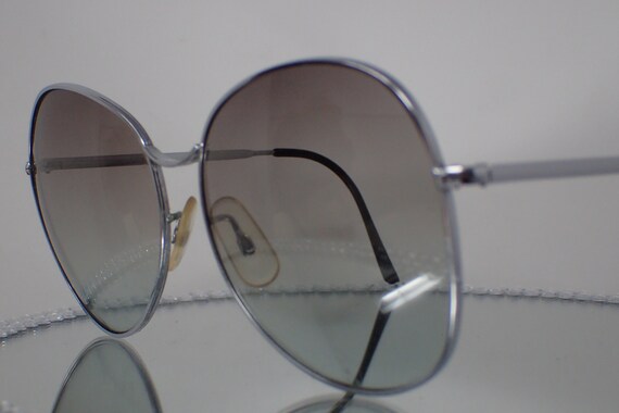 vintage sunglasses - image 2