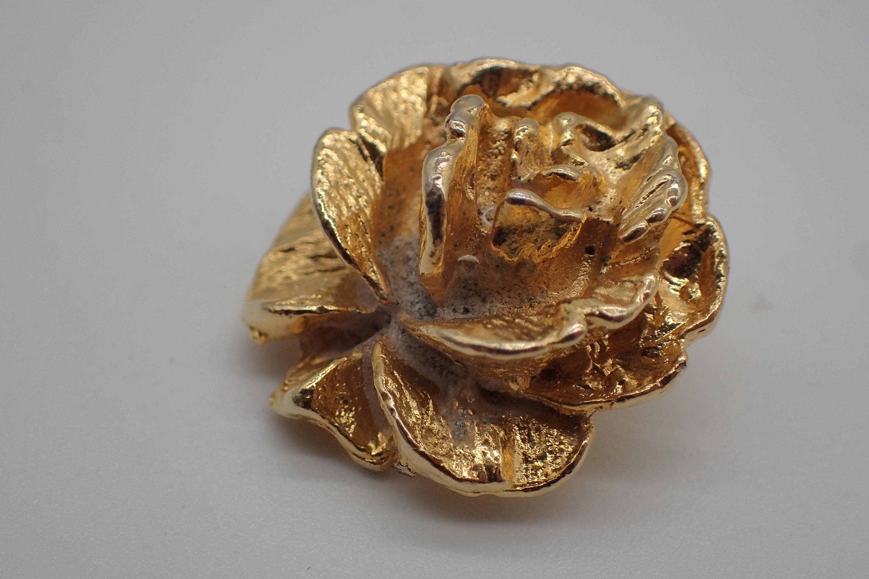 BOUTON ANCIEN COLLECTION fin 19eme siècle bois et décor metal geisha 35
