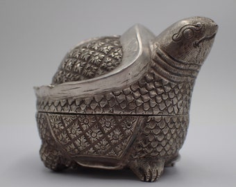 boîte ancienne tortue de Chine en argent