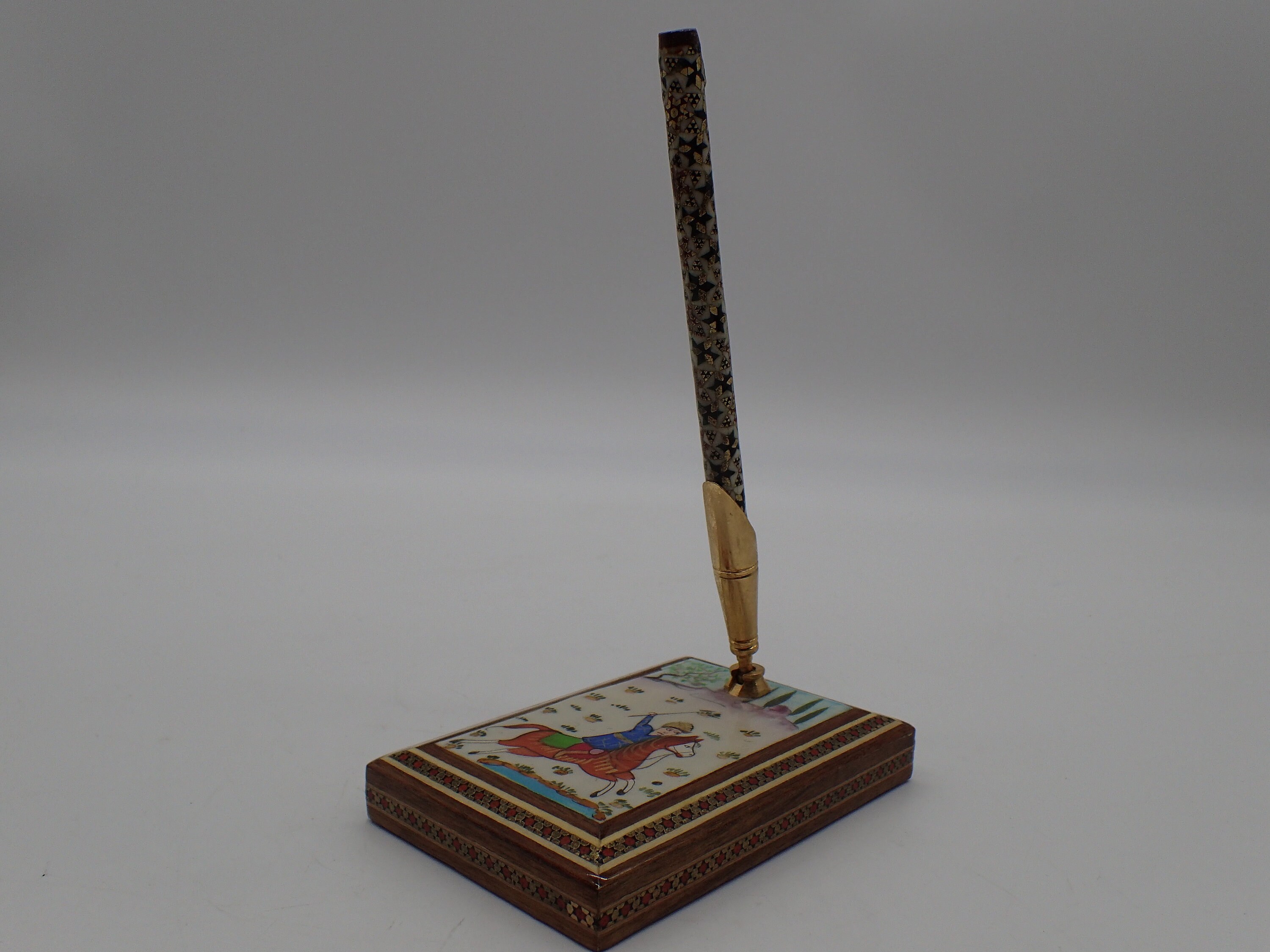 Porte Stylo avec Son , Par Esfahan Torkan