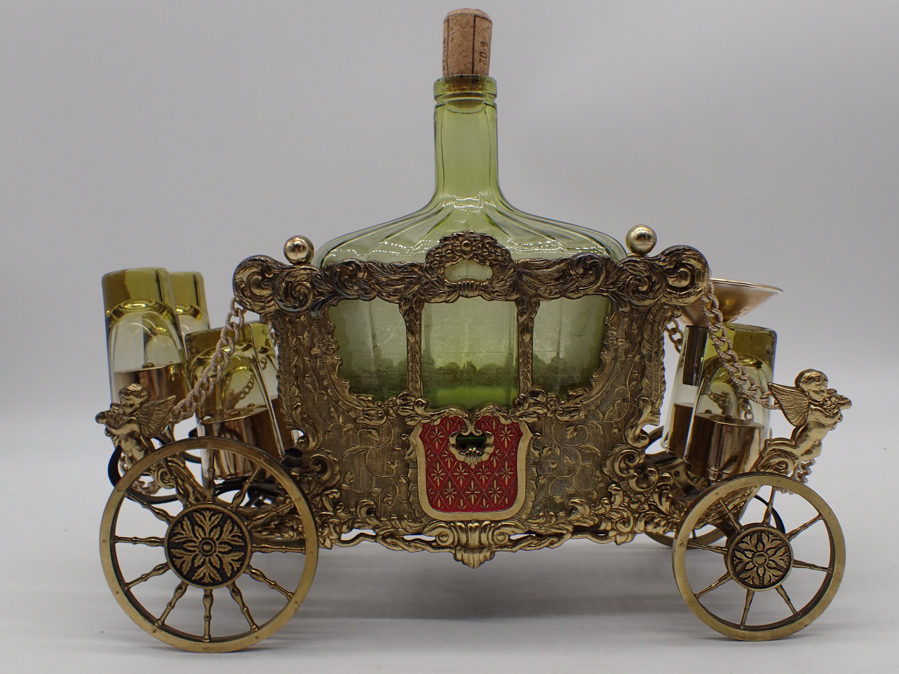 Service à Liqueur Vintage sur Calèche