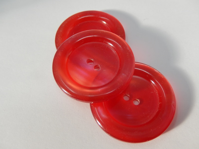 vintage Three pink buttons diameter 3.3 cm