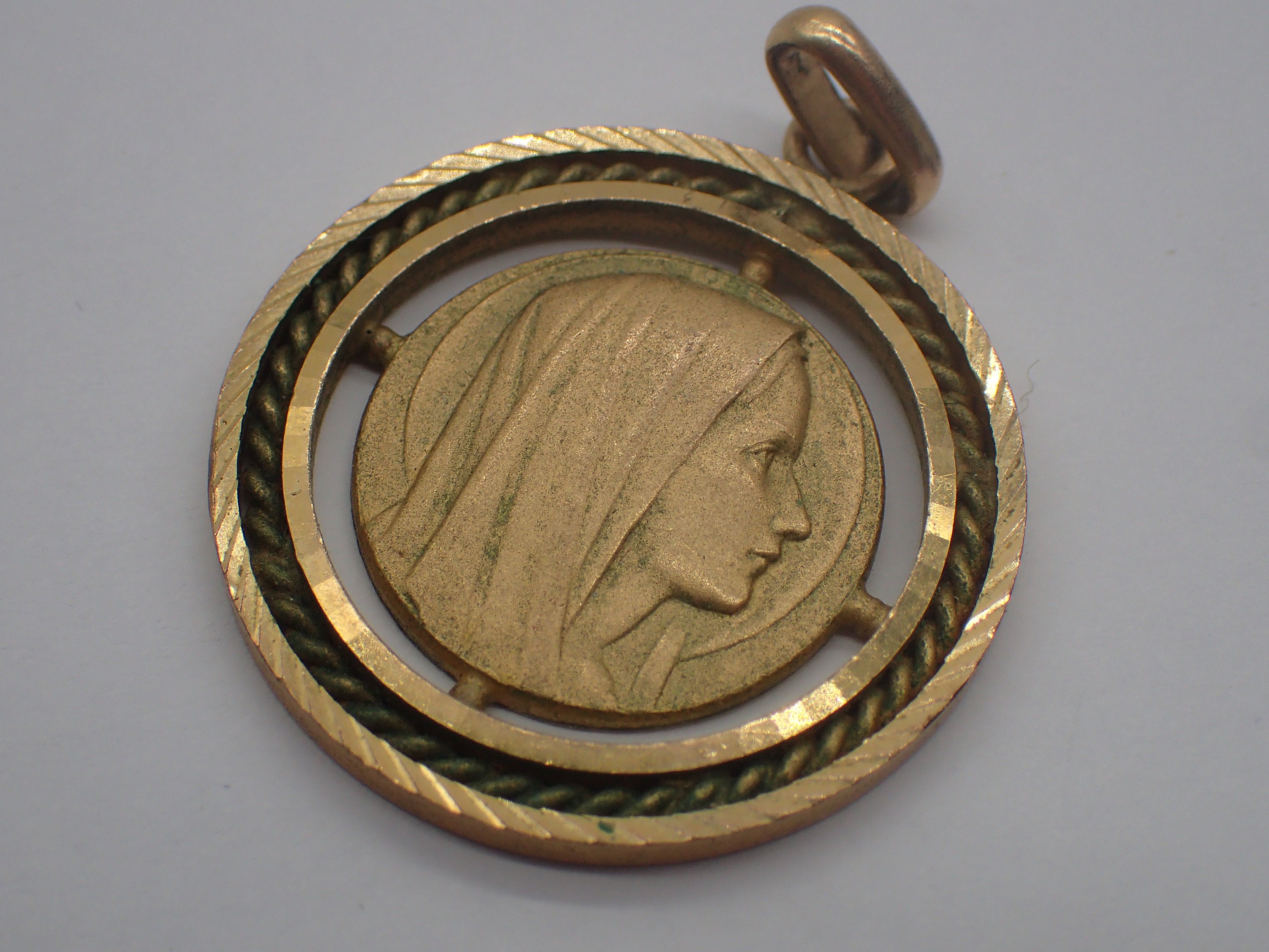 Pendentif Vintage Religieux