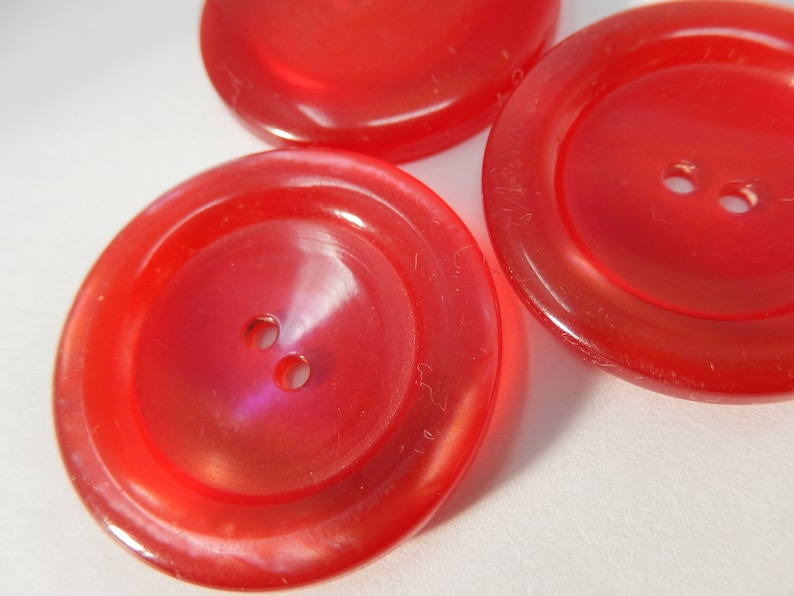 vintage Three pink buttons diameter 3.3 cm