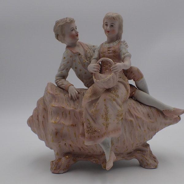 sculpture ancienne en biscuit ,porcelaine