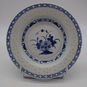 Compagnie des Indes plate, openwork porcelain