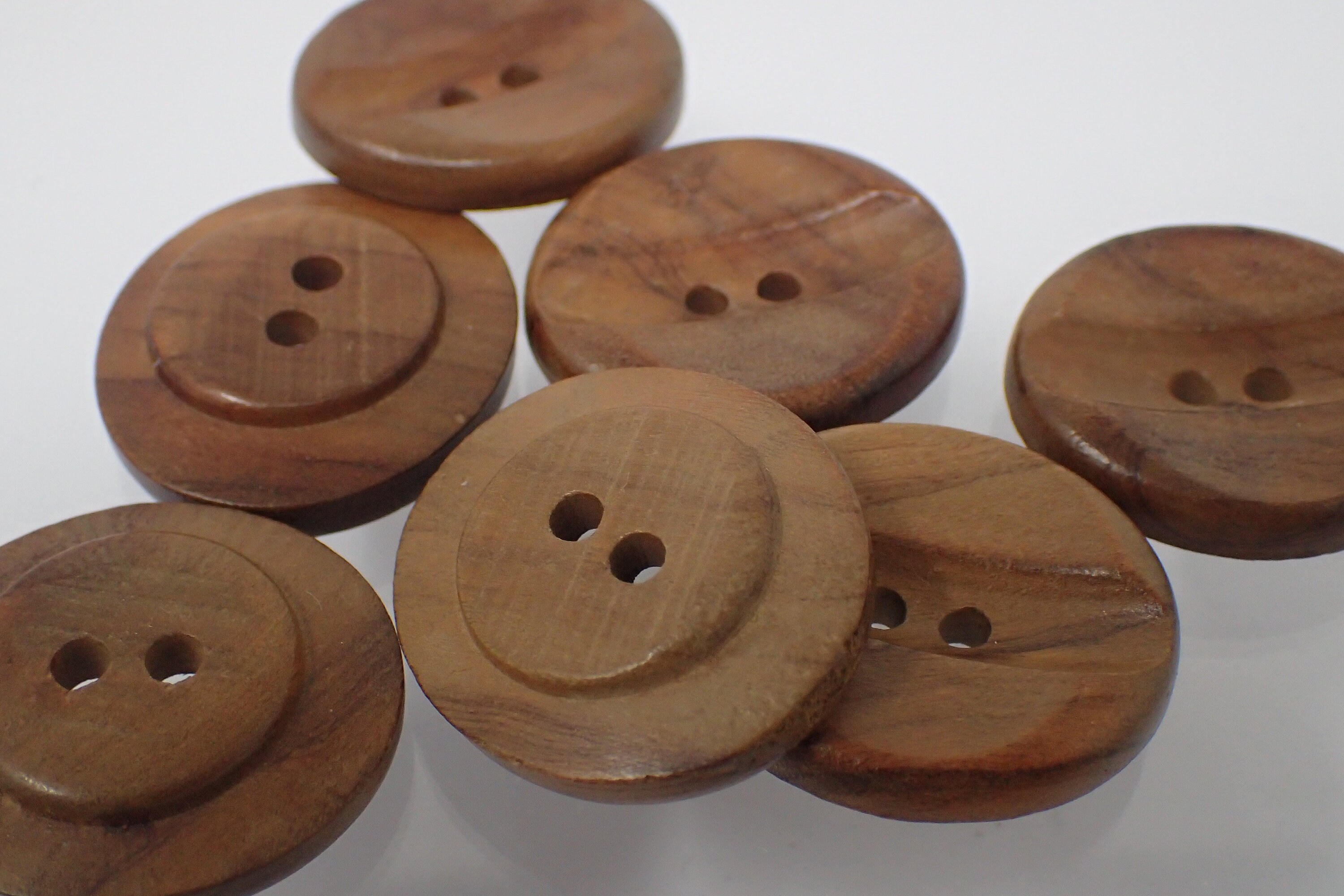 Seven Vintage Wood Buttons Etsy
