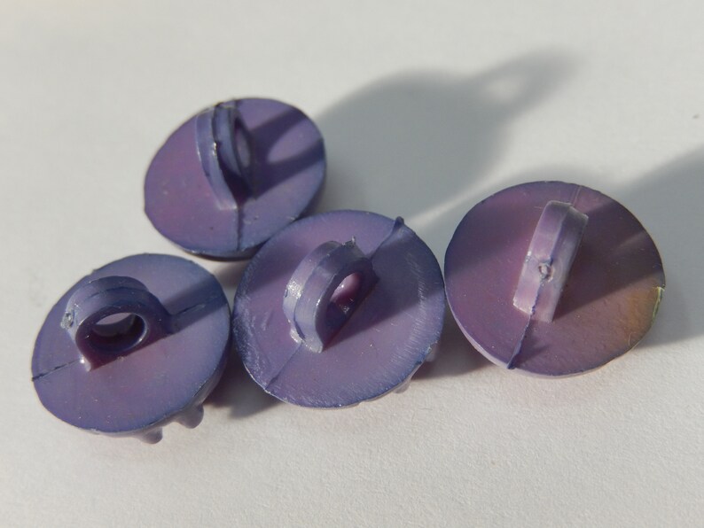 diameter 1.3 cm Four vintage buttons purple