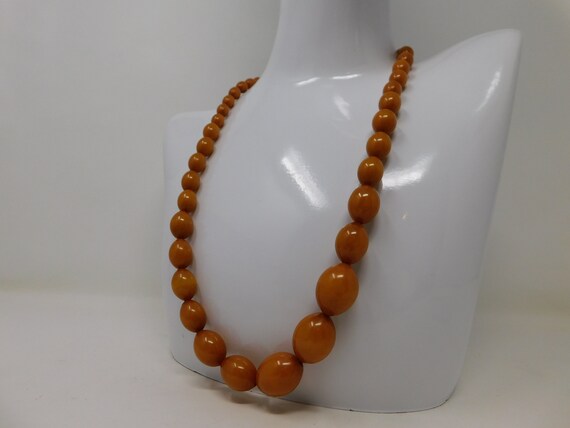 bakelite pearl necklace