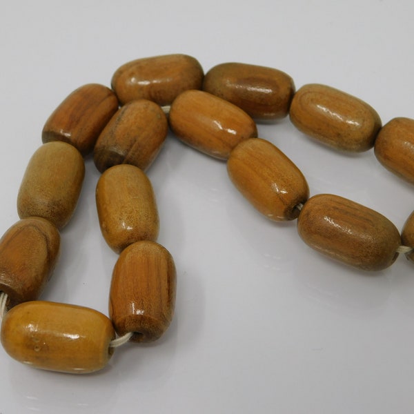 collier ,ras de cou en perles de bois