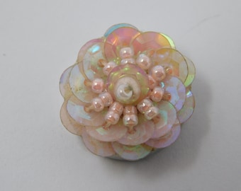 vintage pink daisy button cover