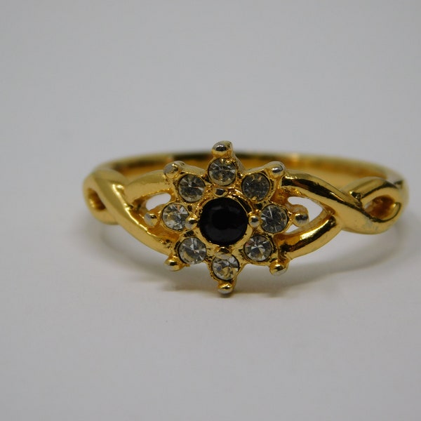 vintage rhinestone ring