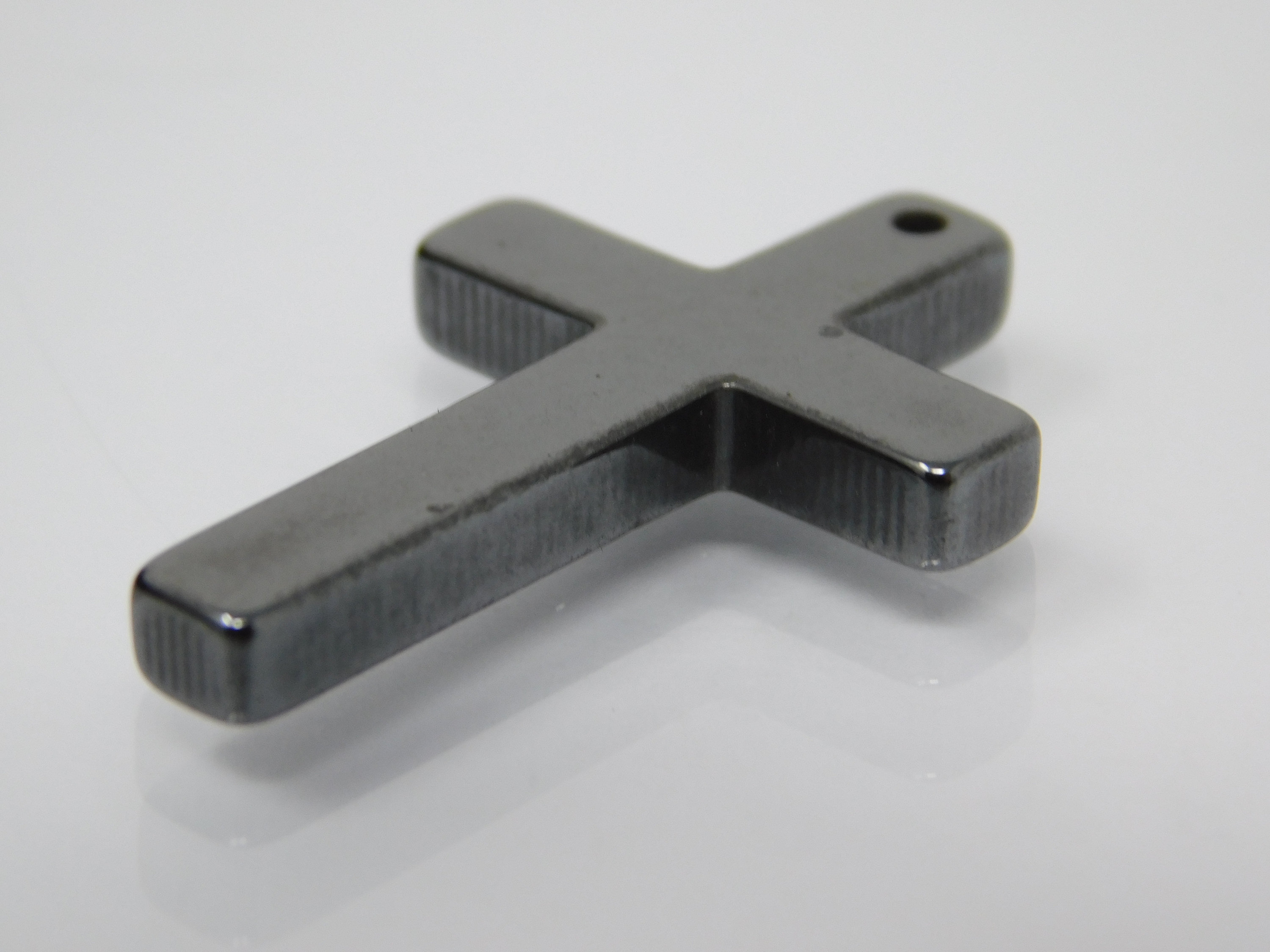 Crucifix Ancien en Pierre Noire