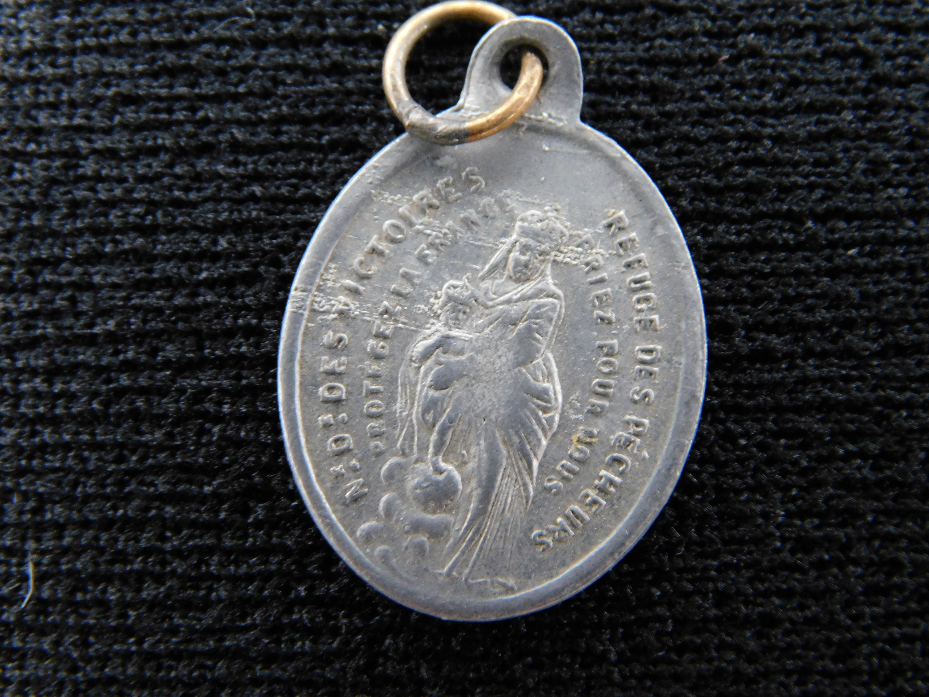 Médaille Religieuse Ancienne