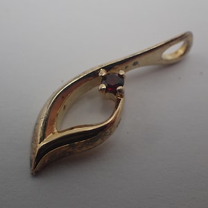 vintage gold plated pendant