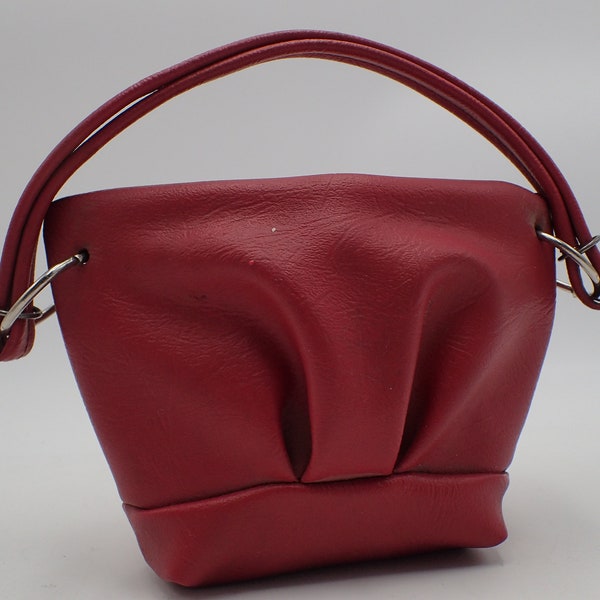 mini sac à main vintage en cuir rouge