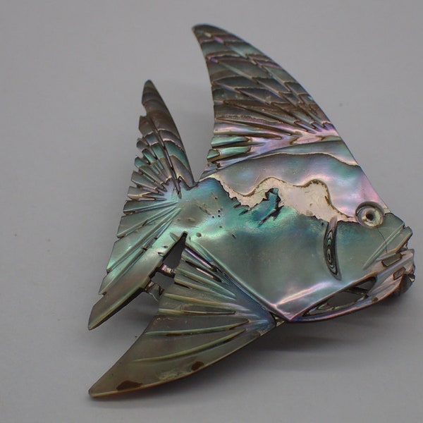 broche vintage poisson en nacre