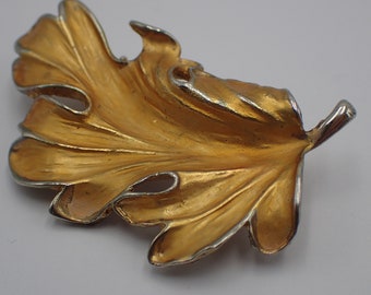 vintage brooch, bronze leaf