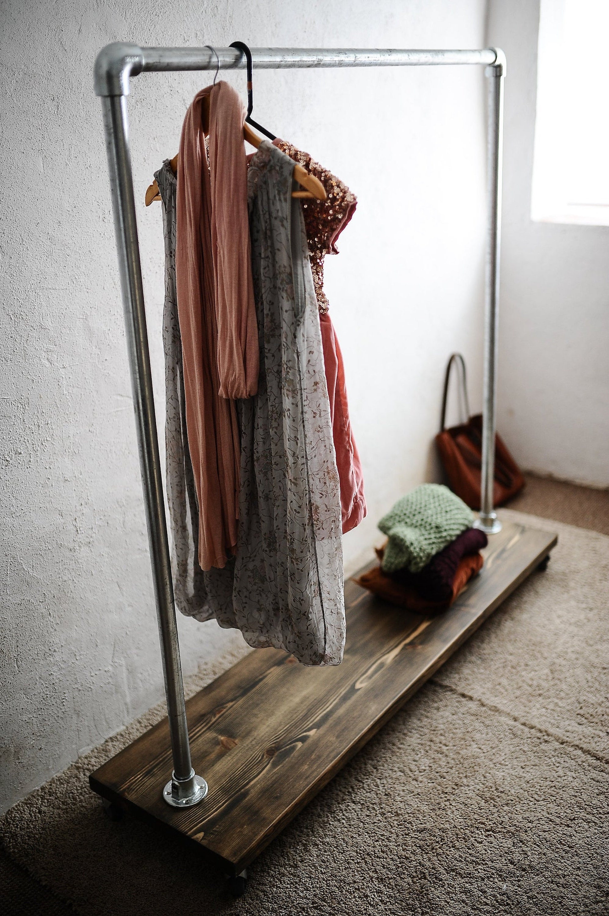 Perchero exhibidor de ropa para local somos fabricantes sale