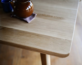 Dining Table Solid Oak, Customisable, Fast Shipping Worldwide
