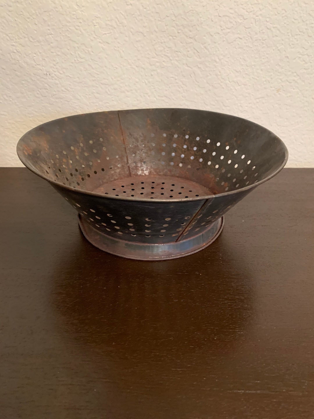 Rusty Colander Vintage Rustic Black Metal Colander Farmhouse Rustic Kitchen Decor - Etsy