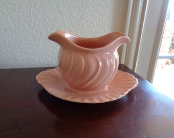 Lovely Mid Century Vintage  Dusty Rose Gravy boat with attached drip plate