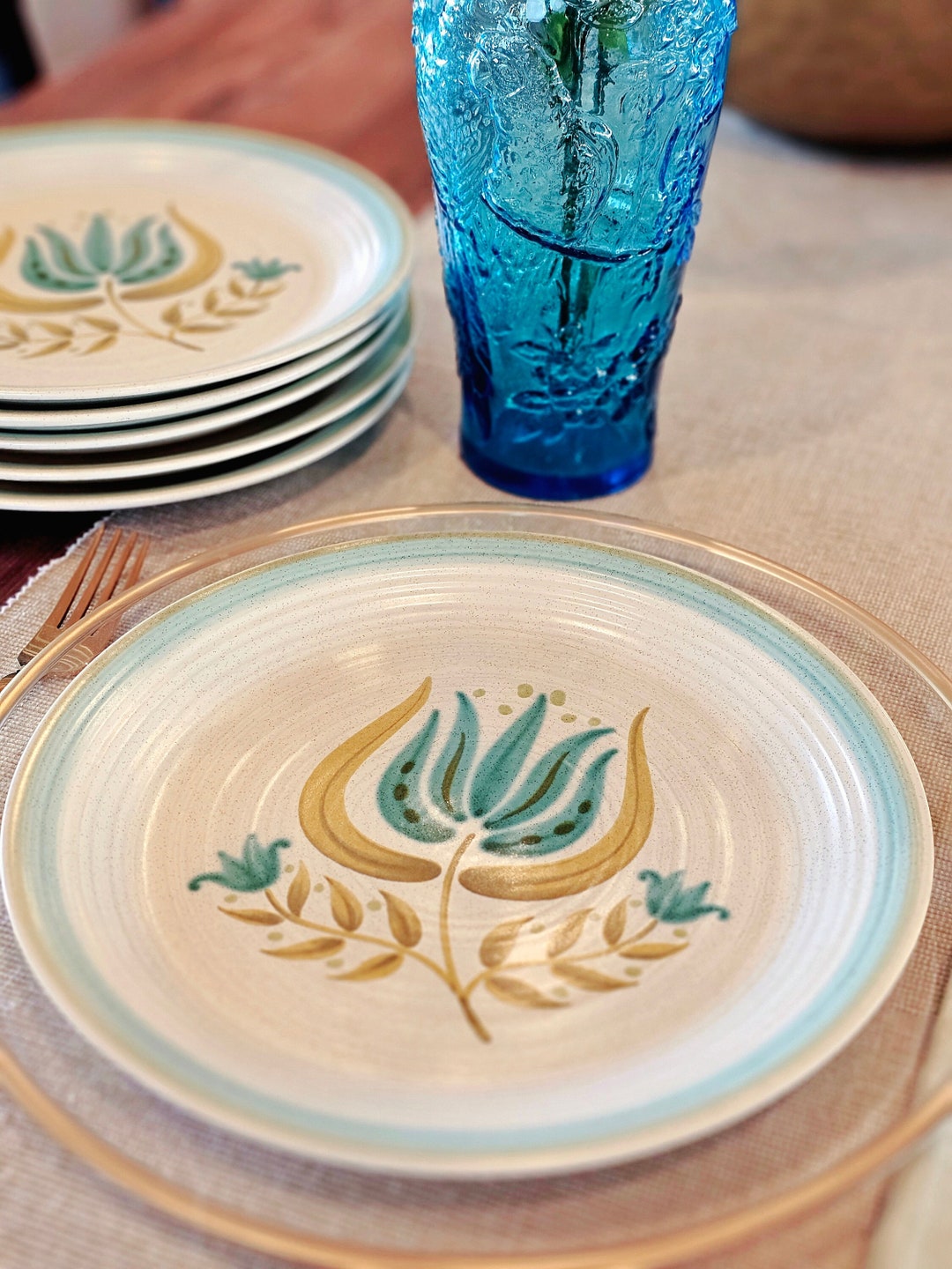 Vintage Franciscan Tulip Time Dinner Plates: Mid Century Boho