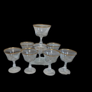Beautiful Gold Rim Vintage Champagne Fostoria Wine or Water Glass Goblets Sherberts